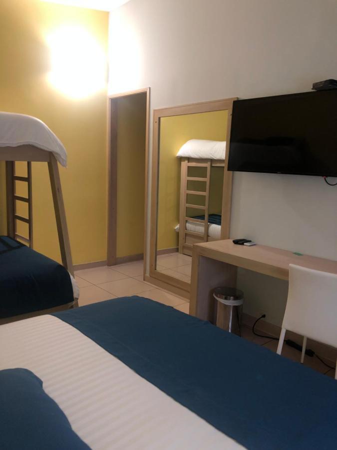 Hostel Paradise St ซันตามาร์ตา ภายนอก รูปภาพ